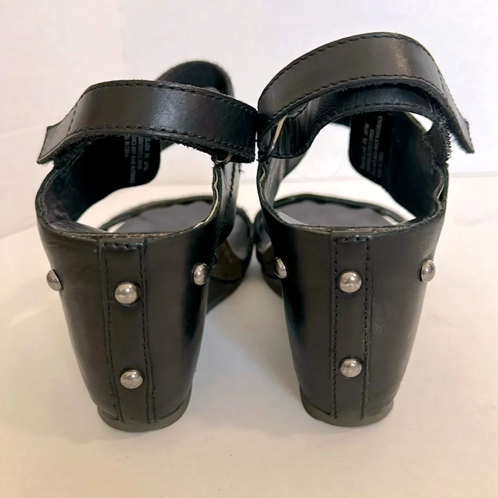 OTBT Black Wedge Sandals